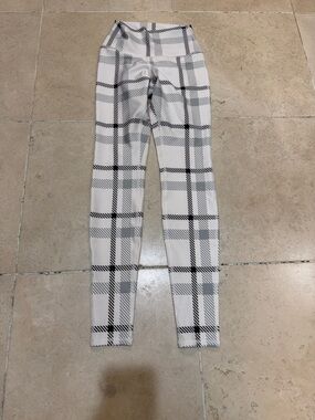 ALO Yoga White and Black Plaid Leggings